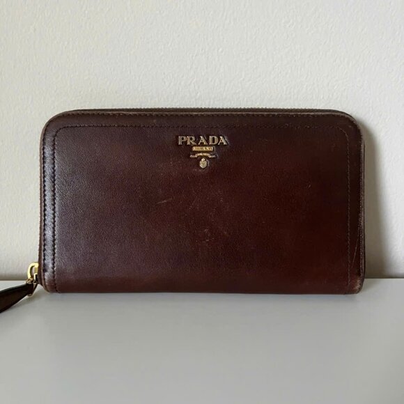 PRADA Soft Calf Leather Zip Around Wallet Brown - Picture 1 of 8